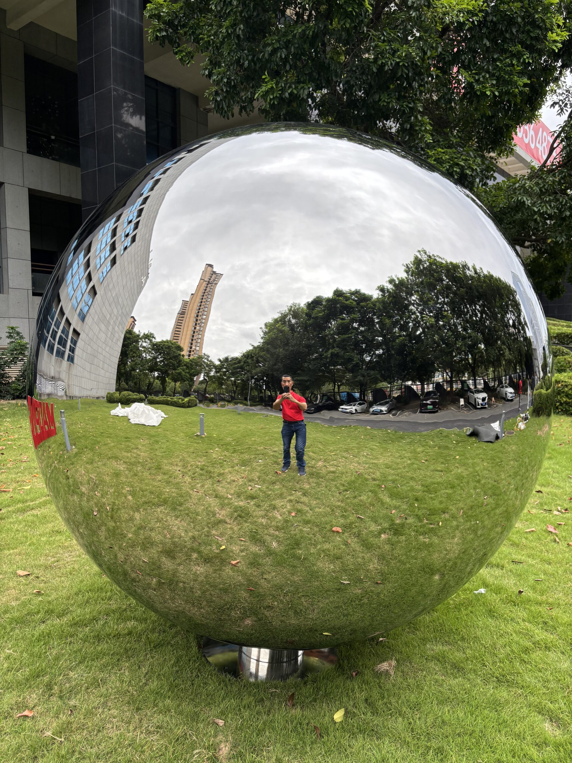 2.5m Mirror Sculpture