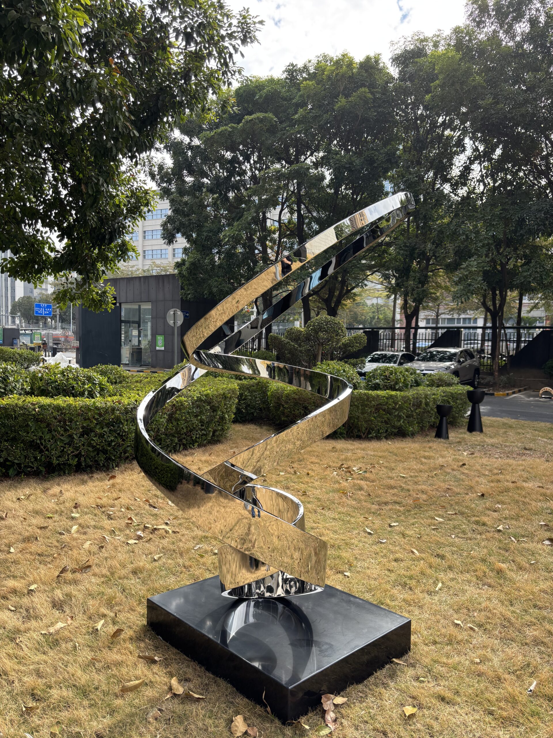 Metal Sculpture Specialist